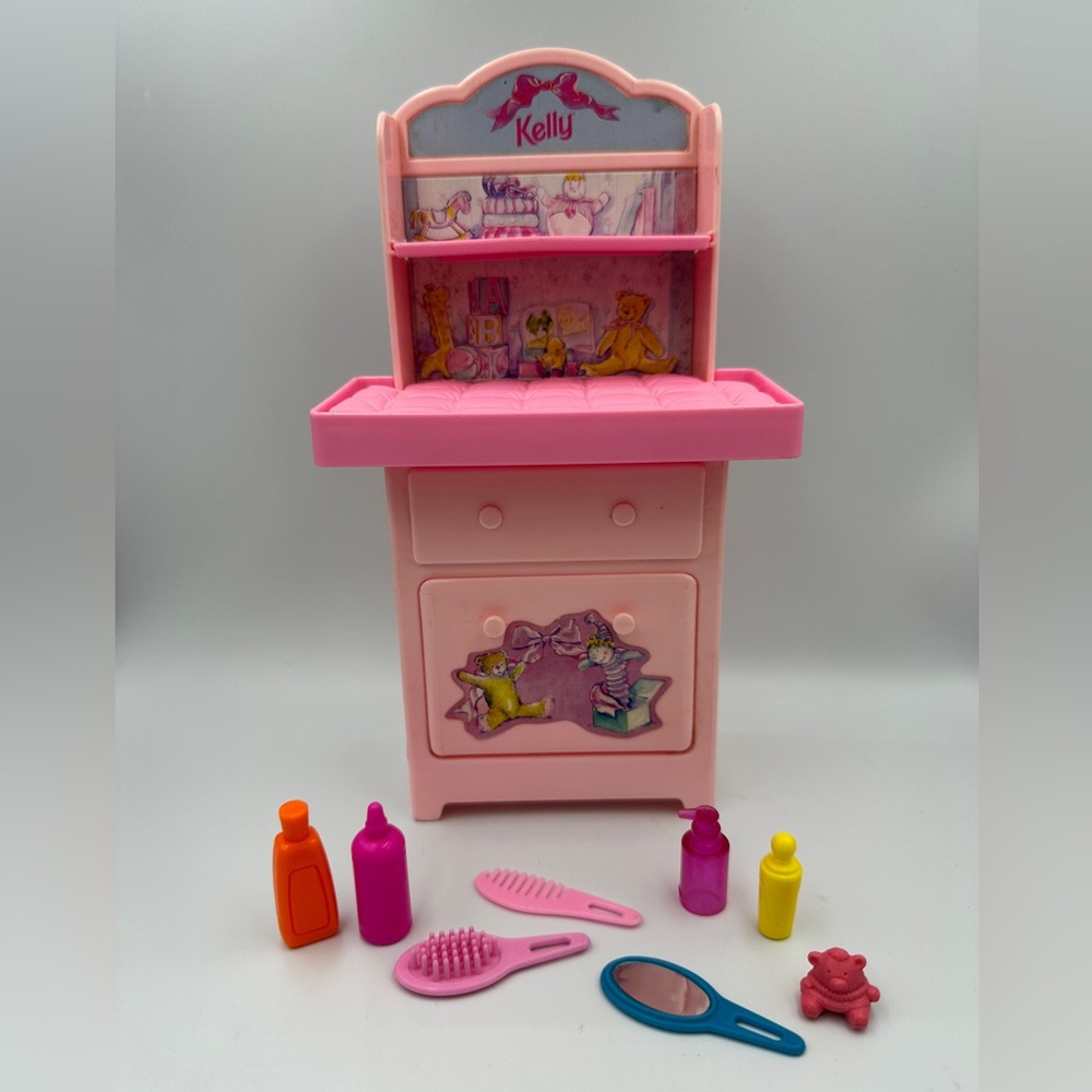Mattel Barbie Kelly Nursery Furniture Changing Table Plastic Pink Toy 1997